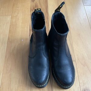 Dr. Martens women’s Rometty platform Chelsea boots